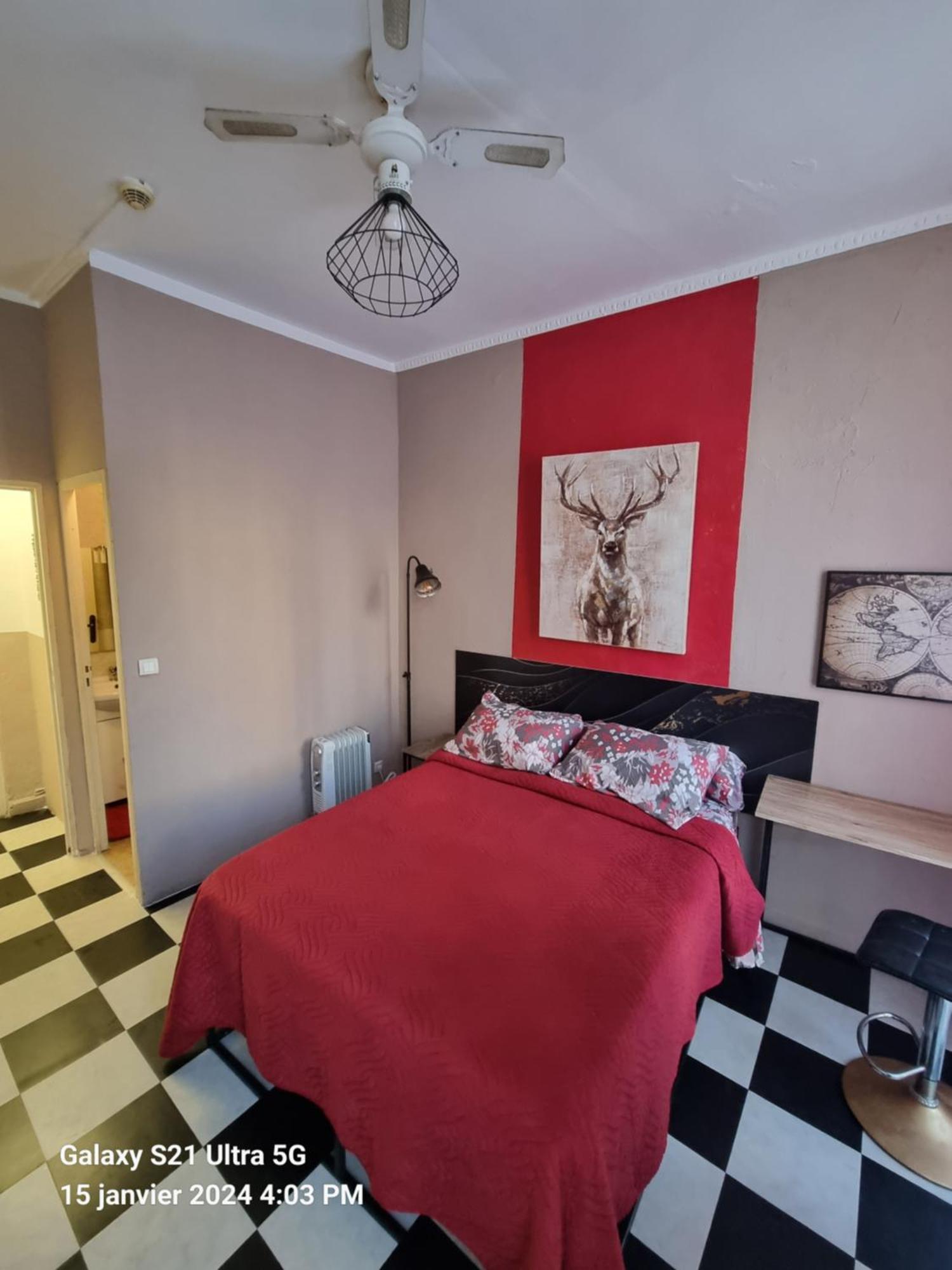 Hôtel des allées Marselha Quarto foto