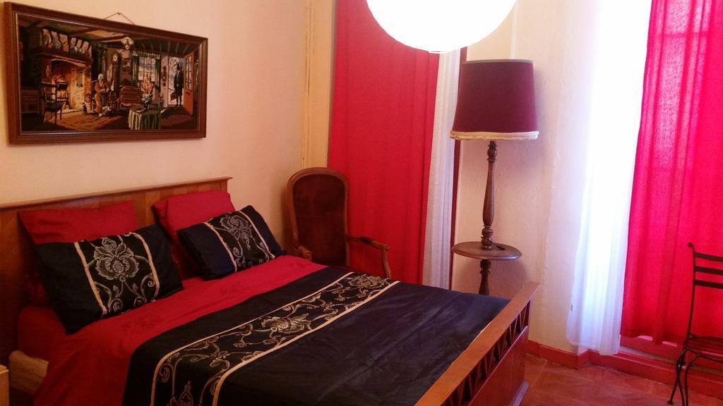 Hôtel des allées Marselha Quarto foto