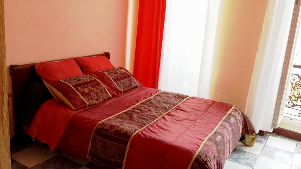 Hôtel des allées Marselha Quarto foto